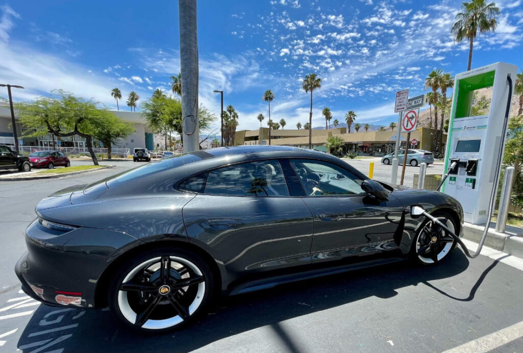 Porshe EV